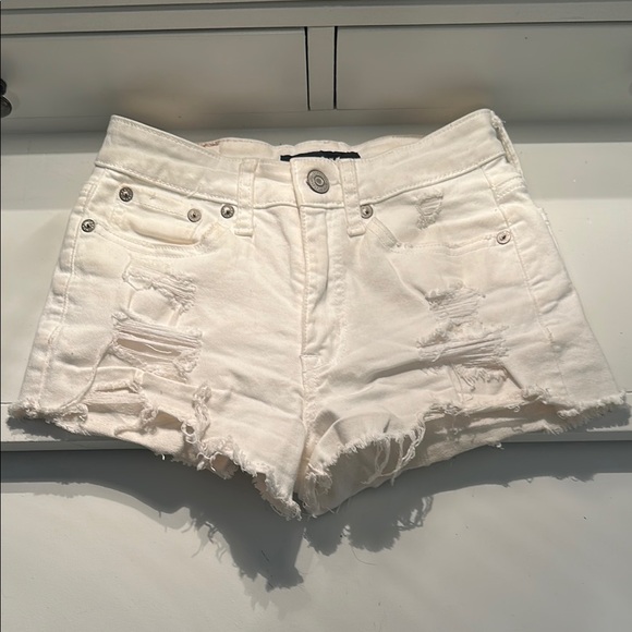 Aeropostale White Jean Shorts Distressed Raw Hem: Size 000 - Picture 1 of 4